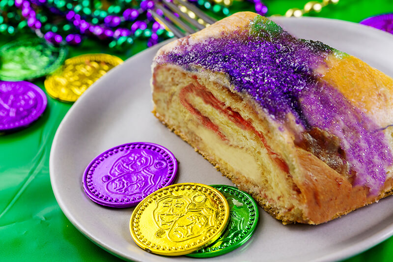 Strawberry & Cream king cake